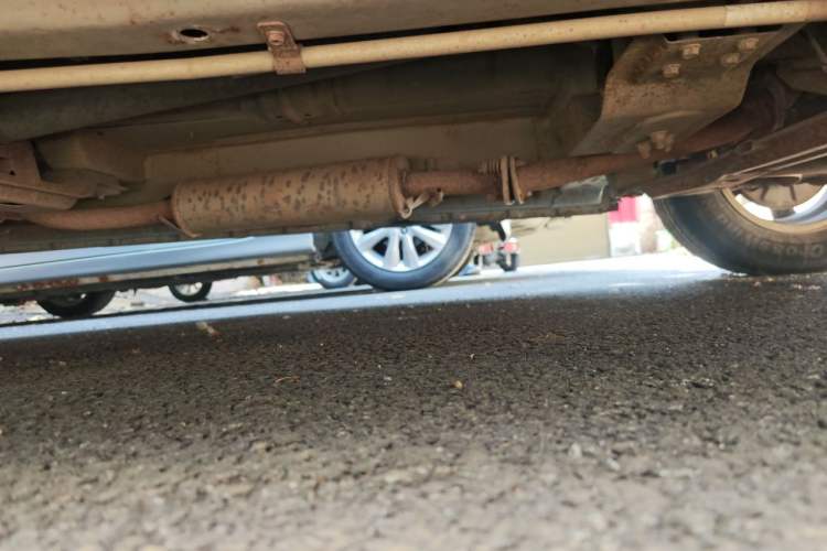 Used CHANGAN KAICHENG Ounuo S 2012 1.3L Base Version Chassis Front Right