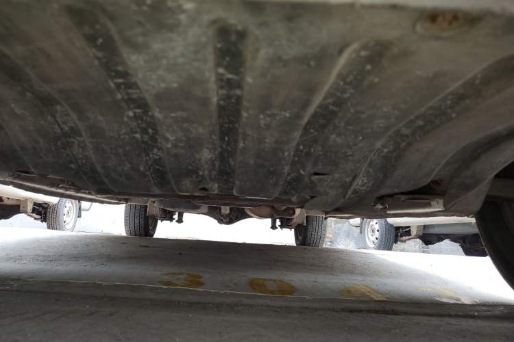 Used CHANGAN KAICHENG Ounuo S 2012 1.3L Base Version Chassis Front