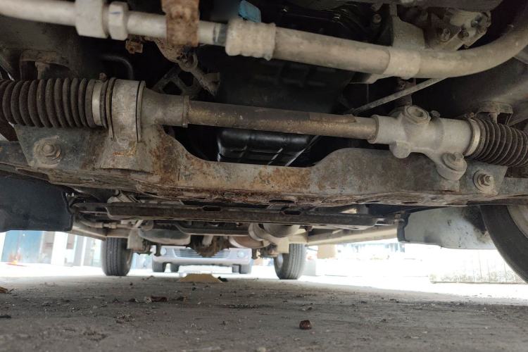 Used CHANGAN KAICHENG Ounuo S 2012 1.5L Elite Version Chassis Front