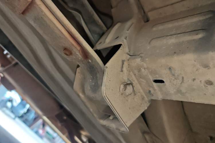 Used CHANGAN KAICHENG Ounuo S 2012 1.3L Base Version Chassis Rear Right