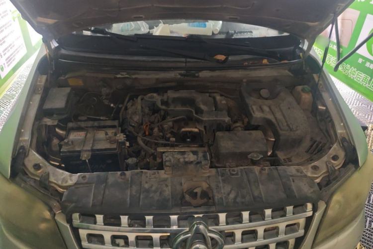 Used CHANGAN KAICHENG Ounuo S 2012 1.5L Elite Version Engine Bay