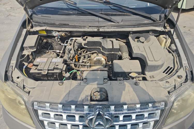 Used CHANGAN KAICHENG Ounuo S 2012 1.5L Elite Version Engine Bay