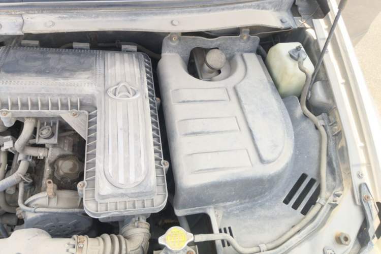 Used CHANGAN KAICHENG Ounuo S 2012 1.3L Base Version Engine Bay Left