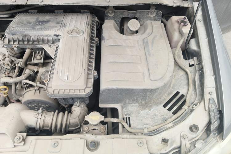 Used CHANGAN KAICHENG Ounuo S 2012 1.3L Standard Version Engine Bay Left