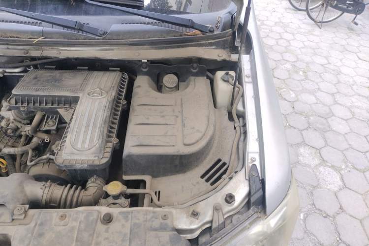 Used CHANGAN KAICHENG Ounuo S 2012 1.3L Base Version Engine Bay Left