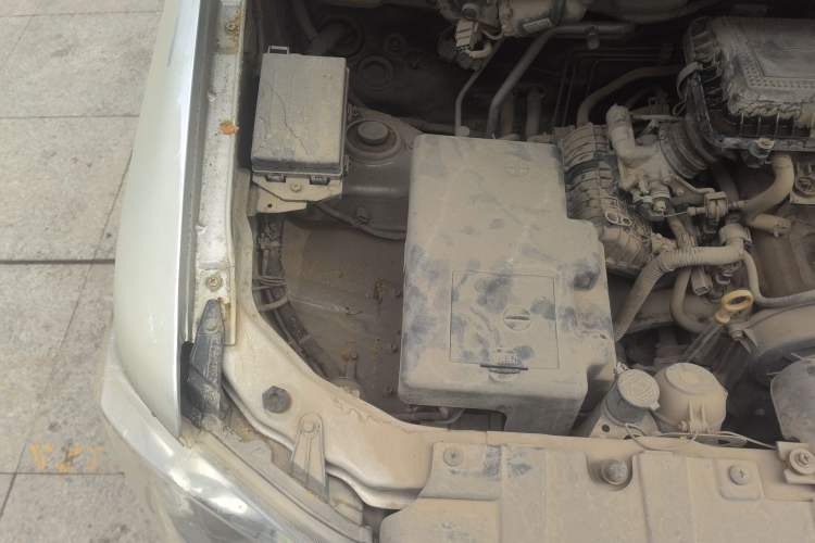 Used CHANGAN KAICHENG Ounuo S 2012 1.3L Base Version Engine Bay Right