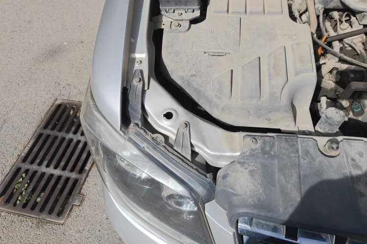 Used CHANGAN KAICHENG Ounuo S  Engine Bay Right