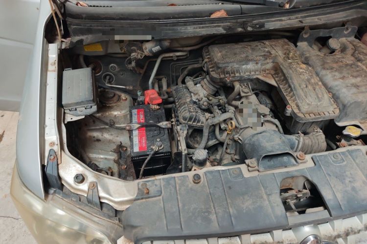 Used CHANGAN KAICHENG Ounuo S 2012 1.3L Base Version Engine Bay Right