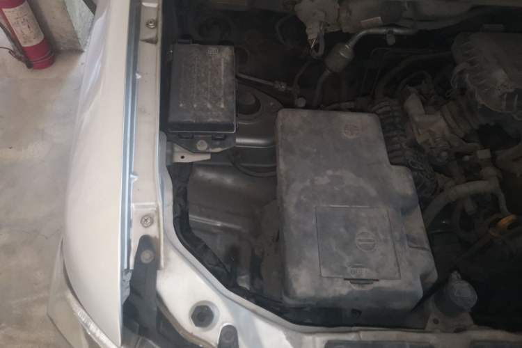 Used CHANGAN KAICHENG Ounuo S 2012 1.3L Elite Version Engine Bay Right