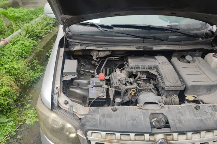Used CHANGAN KAICHENG Ounuo S 2012 1.3L Standard Version Engine Bay Right