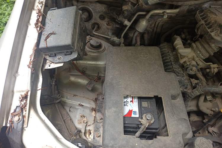 Used CHANGAN KAICHENG Ounuo S 2012 1.3L Standard Version Engine Bay Right