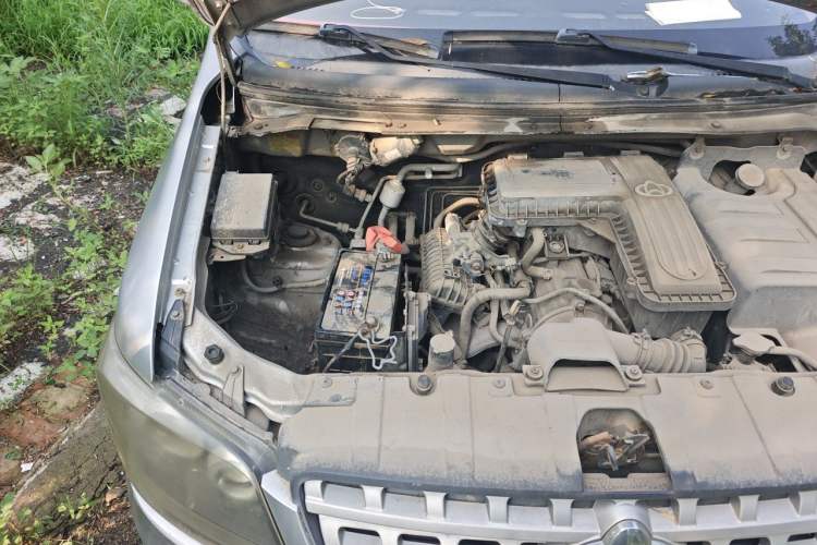 Used CHANGAN KAICHENG Ounuo S 2012 1.3L Standard Version Engine Bay Right
