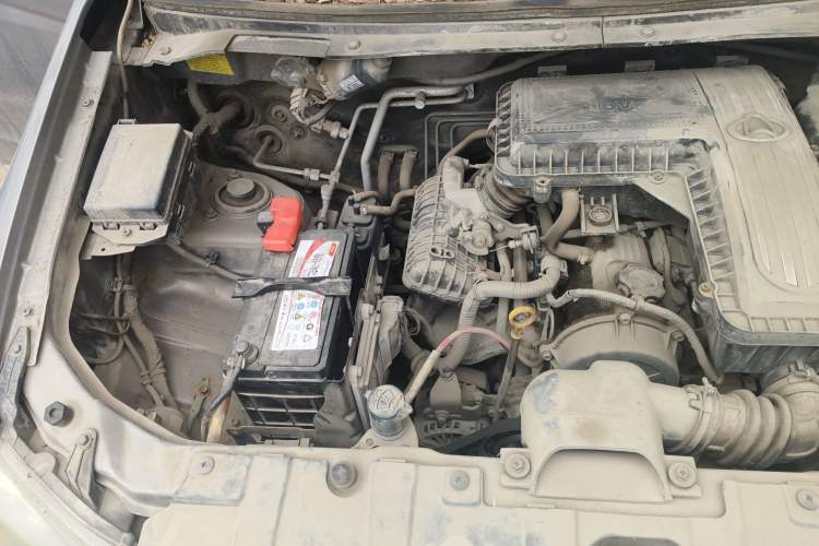 Used CHANGAN KAICHENG Ounuo S 2012 1.3L Standard Version Engine Bay Right