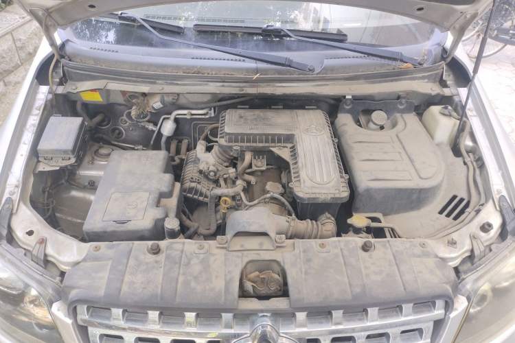 Used CHANGAN KAICHENG Ounuo S 2012 1.3L Base Version Engine Bay