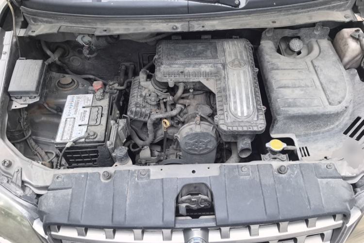 Used CHANGAN KAICHENG Ounuo S 2012 1.3L Base Version Engine Bay