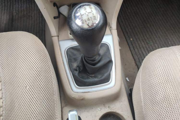 Used CHANGAN KAICHENG Ounuo S 2012 1.3L Elite Version Gear Lever