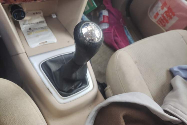 Used CHANGAN KAICHENG Ounuo S 2012 1.3L Elite Version Gear Lever