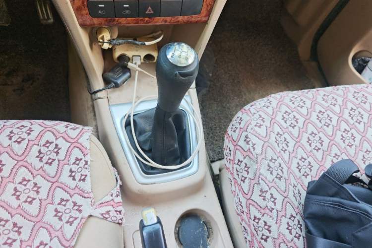 Used CHANGAN KAICHENG Ounuo S 2012 1.3L Base Version Gear Lever