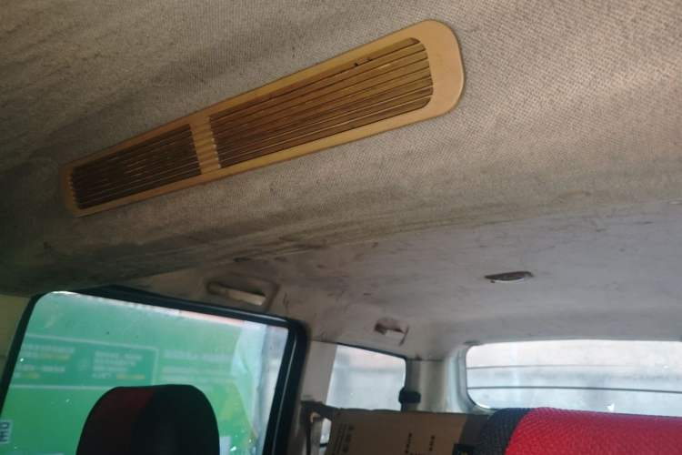 Used CHANGAN KAICHENG Ounuo S 2012 1.5L Elite Version Headliner