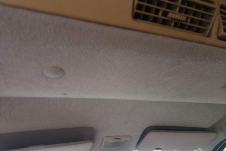 Used CHANGAN KAICHENG Ounuo S 2012 1.3L Standard Version Headliner