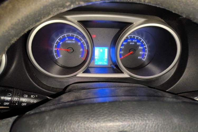 Used CHANGAN KAICHENG Ounuo S 2012 1.3L Standard Version Instrument Cluster