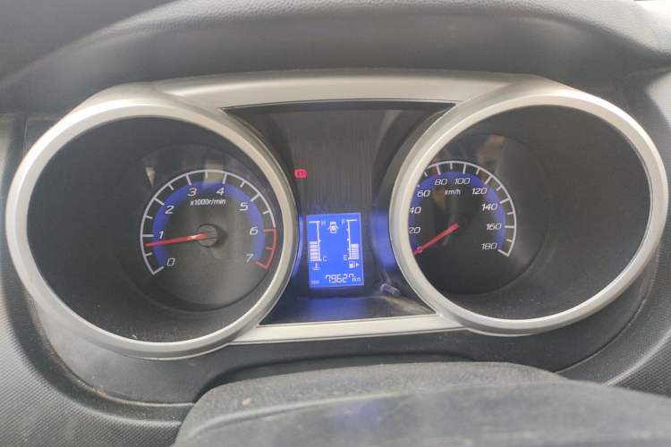 Used CHANGAN KAICHENG Ounuo S 2012 1.3L Elite Version Instrument Cluster