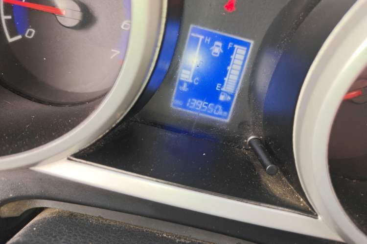 Used CHANGAN KAICHENG Ounuo S  Odometer Close Up