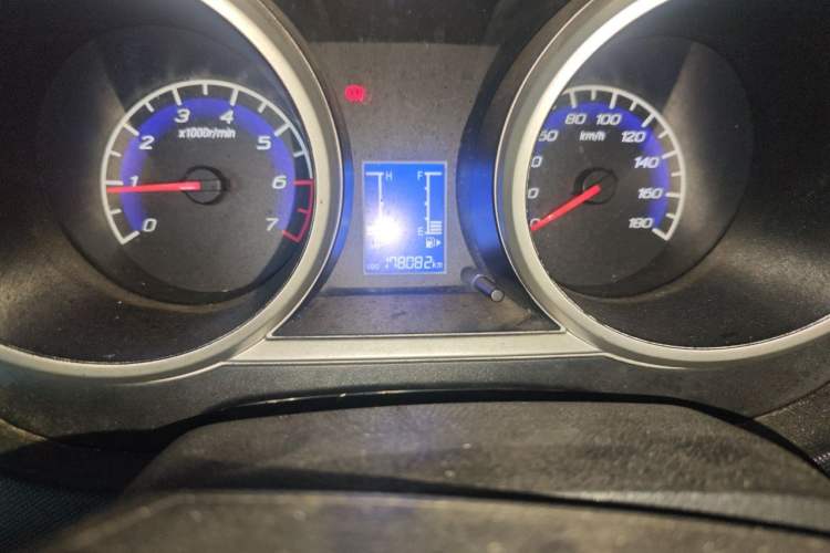 Used CHANGAN KAICHENG Ounuo S 2012 1.5L Elite Version Odometer Close Up