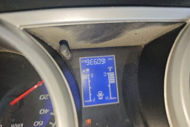Used CHANGAN KAICHENG Ounuo S 2012 1.3L Standard Version Odometer Close Up