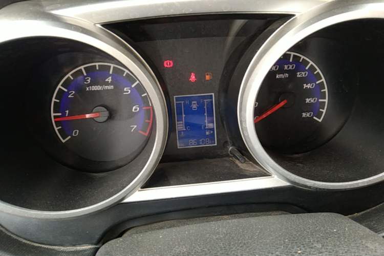 Used CHANGAN KAICHENG Ounuo S 2012 1.3L Base Version Odometer Close Up