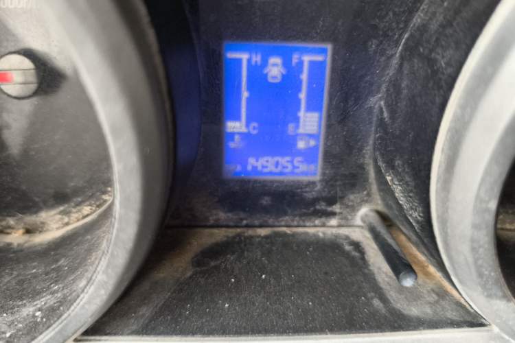 Used CHANGAN KAICHENG Ounuo S 2012 1.3L Base Version Odometer Close Up