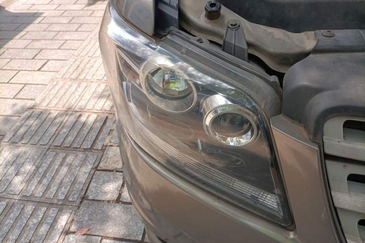 Used CHANGAN KAICHENG Ounuo S 2012 1.5L Standard Version Right Front Headlight