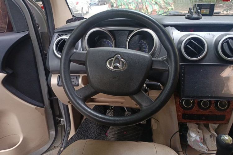 Used CHANGAN KAICHENG Ounuo S 2012 1.3L Standard Version Steering Wheel