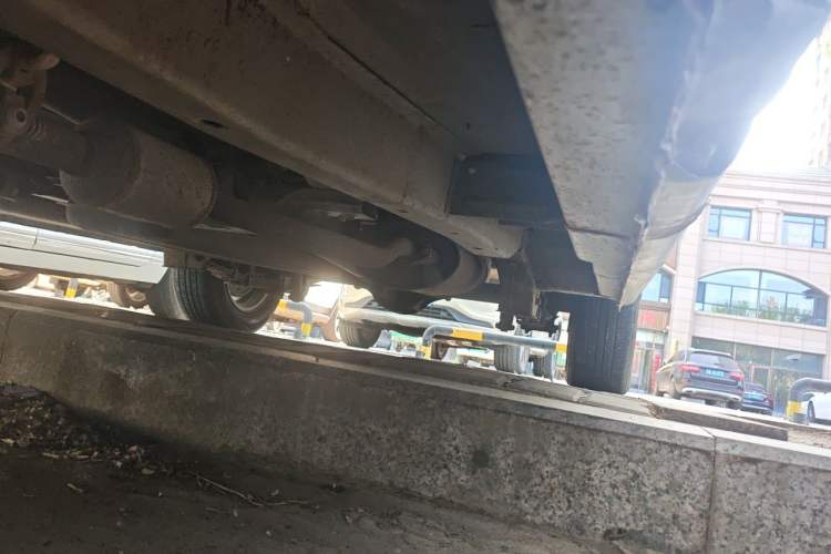 Used CHANGAN KAICHENG Ounuo S 2012 1.5L Standard Version Chassis Front Left