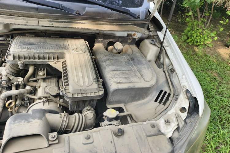 Used CHANGAN KAICHENG Ounuo S 2012 1.3L Standard Version Engine Bay Left