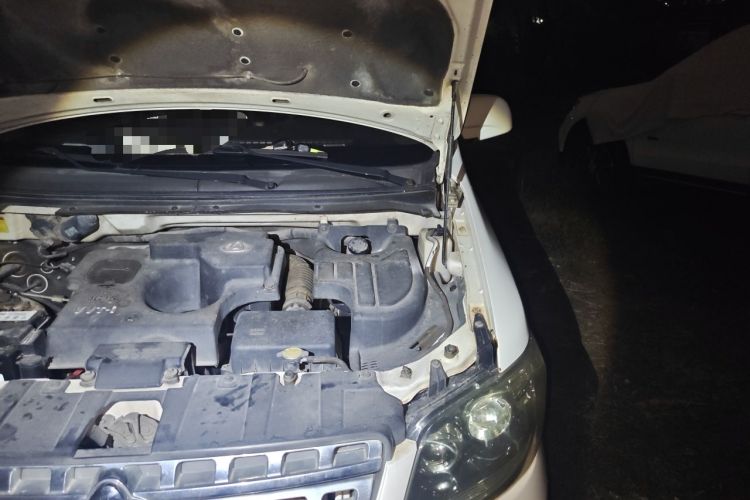 Used CHANGAN KAICHENG Ounuo S 2012 1.5L Luxury Model Engine Bay Left