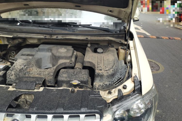 Used CHANGAN KAICHENG Ounuo S 2012 1.5L Standard Version Engine Bay Left
