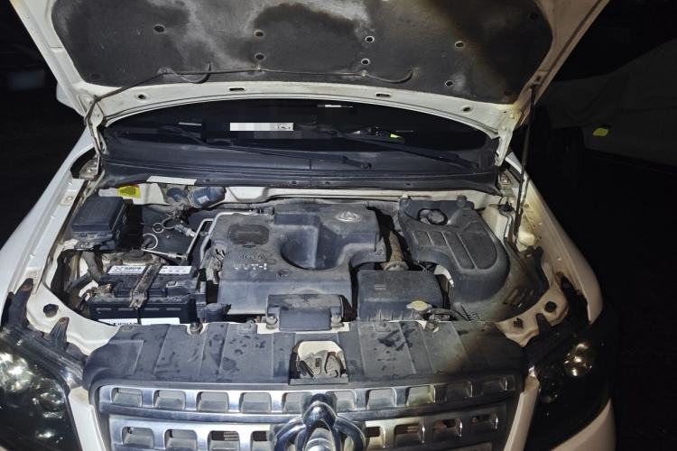 Used CHANGAN KAICHENG Ounuo S 2012 1.5L Luxury Model Engine Bay