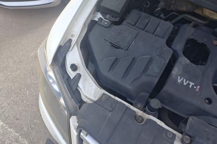 Used CHANGAN KAICHENG Ounuo S 2012 1.5L Standard Version Engine Bay Right