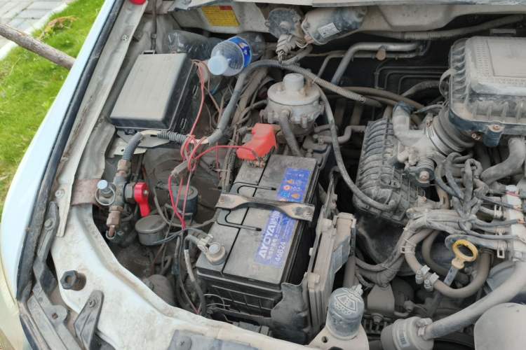 Used CHANGAN KAICHENG Ounuo S 2012 1.3L Base Version Engine Bay Right
