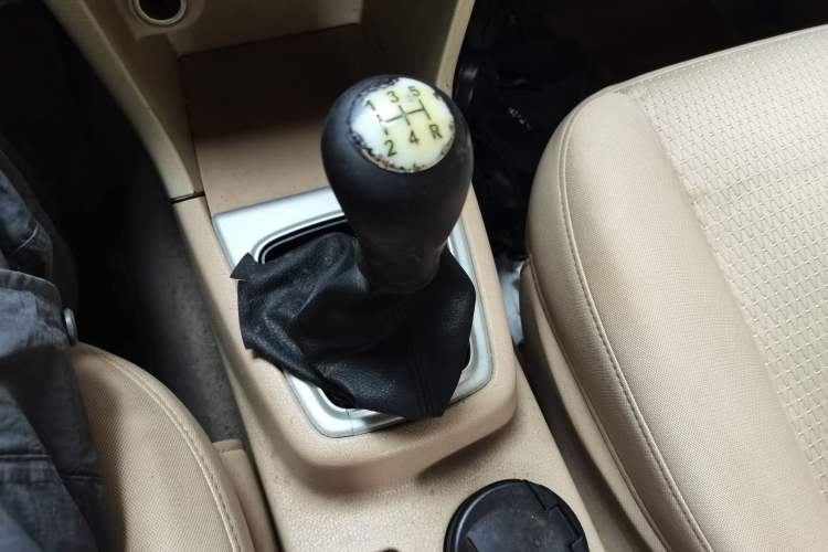 Used CHANGAN KAICHENG Ounuo S 2012 1.5L Standard Version Gear Lever