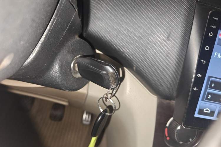 Used CHANGAN KAICHENG Ounuo S 2012 1.5L Luxury Model Vehicle Key