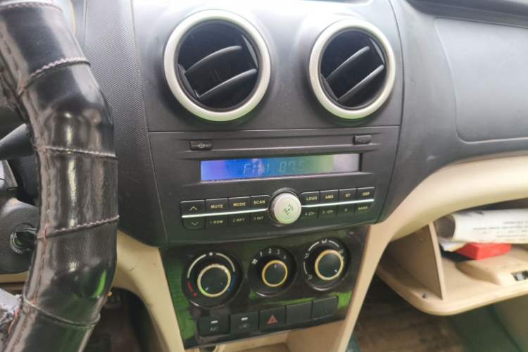 Used CHANGAN KAICHENG Ounuo S 2012 1.5L Standard Version Audio And AC Panel
