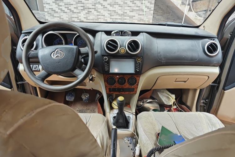 Used CHANGAN KAICHENG Ounuo S 2012 1.3L Elite Version Center Console