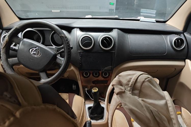 Used CHANGAN KAICHENG Ounuo S 2012 1.3L Base Version Center Console