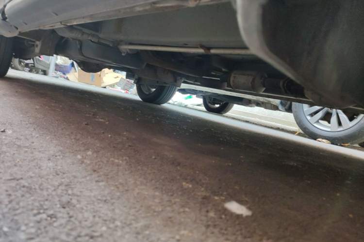 Used CHANGAN KAICHENG Ounuo S 2012 1.5L Elite Version Chassis Front Right