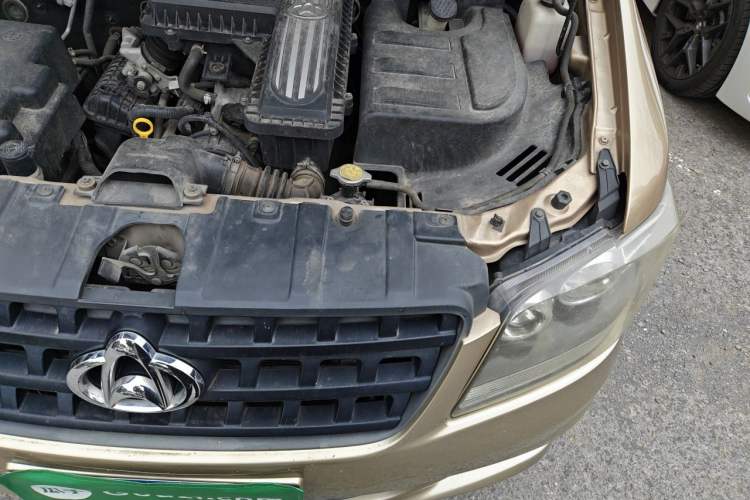 Used CHANGAN KAICHENG Ounuo S 2012 1.3L Base Version Engine Bay Left