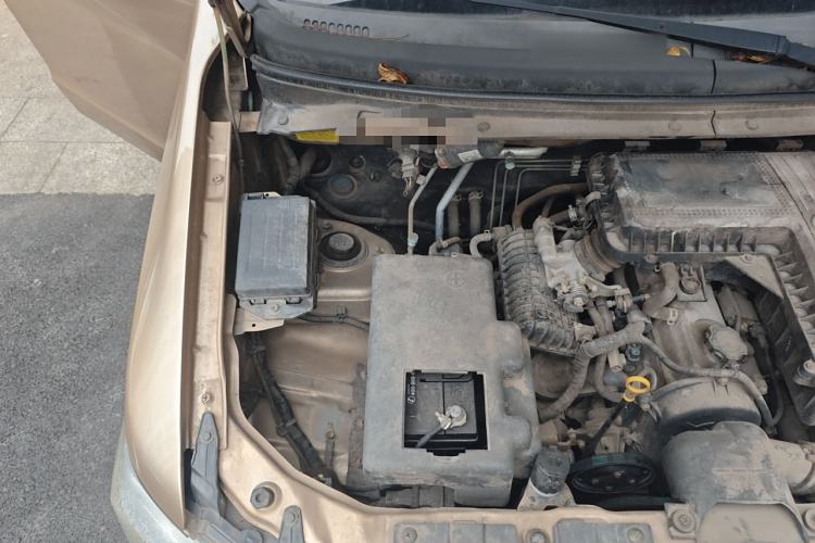 Used CHANGAN KAICHENG Ounuo S 2012 1.3L Base Version Engine Bay Right