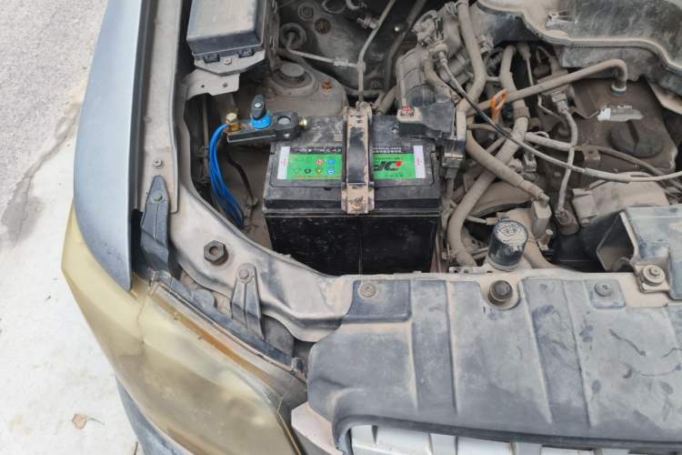 Used CHANGAN KAICHENG Ounuo S 2012 1.5L Standard Version Engine Bay Right