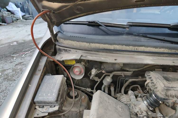 Used CHANGAN KAICHENG Ounuo S 2012 1.3L Base Version Engine Bay Right